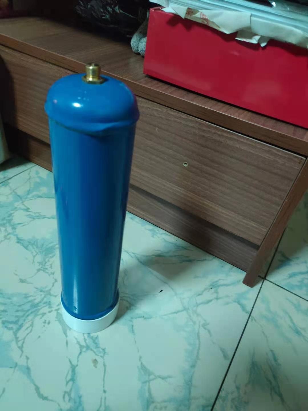 nitrous oxide in small cylinder